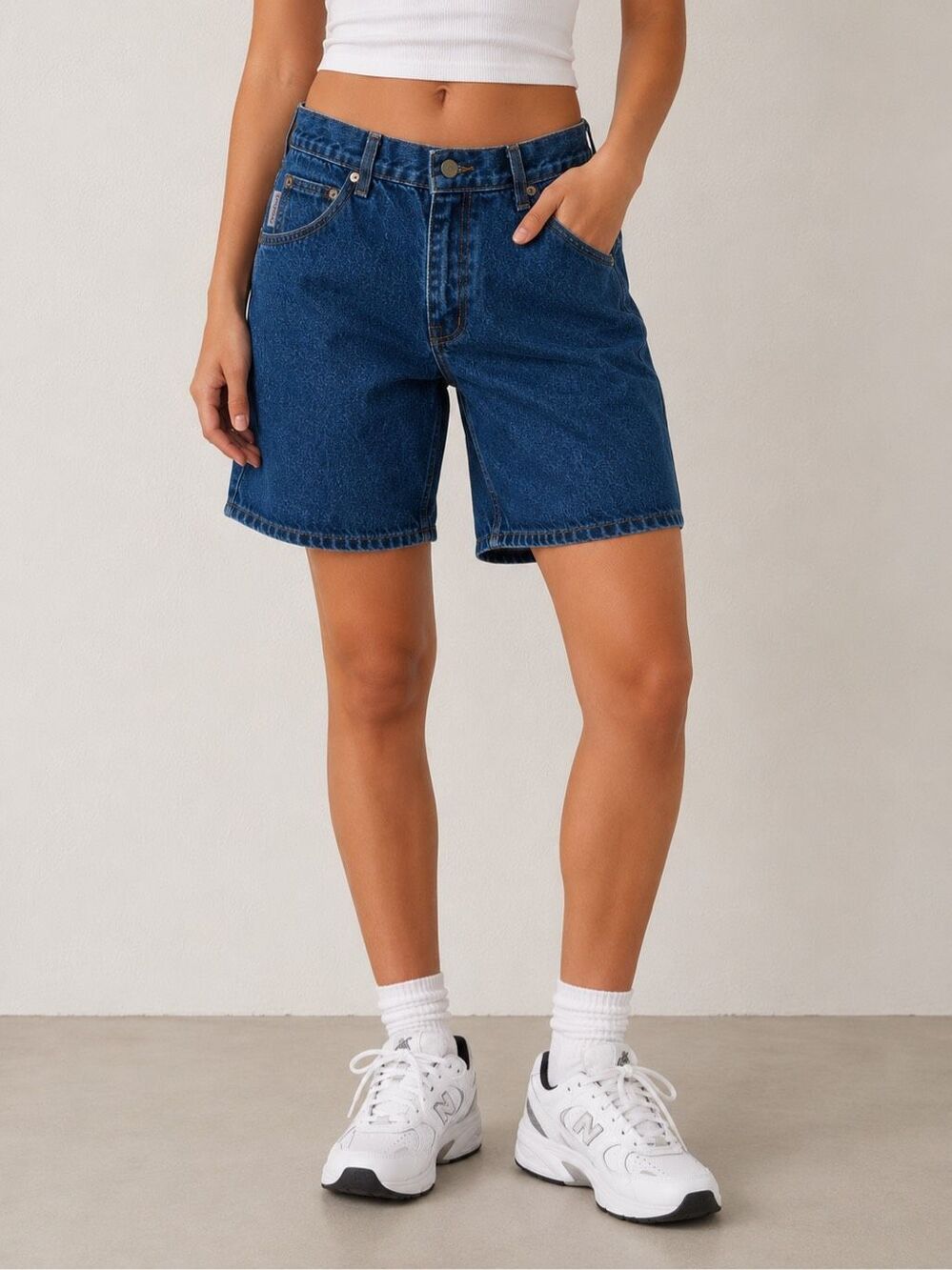 Carhartt NWT Relaxed Fit Denim Jean Shorts Size 31 Made in USA Workwear